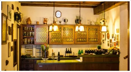 Theke Weinstube (© Weingut Joachim Becker)