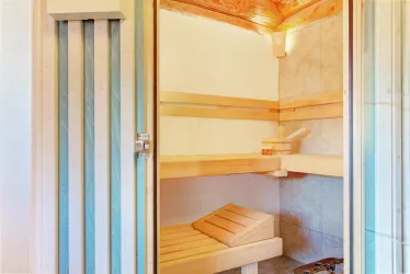 Sauna, Bild 2 (© Otto Geiger)