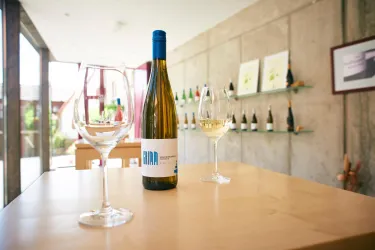Weingut A. Grimm Weinflasche (© Weingut A. Grimm)