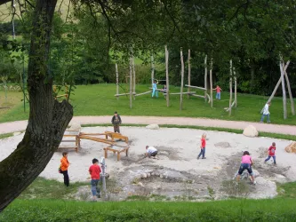 Mehrgenerationengelände Obermoschel