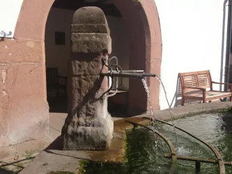 3 Röhrenbrunnen