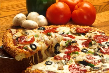 pizza-386717_1280