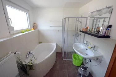 Haus Lorson: Badezimmer (© Archiv: Haus Lorson)