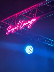 Sunset Lounge Lichtschild in pink