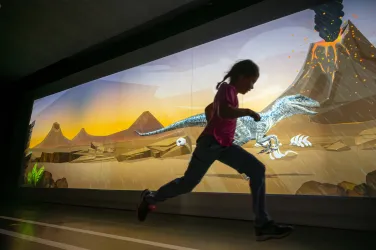 Dynamikum Wettlauftunnel Dino