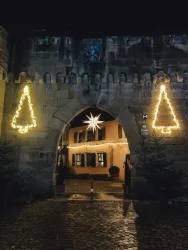 Weihnachtsmarkt 1 (© Frau Divok)