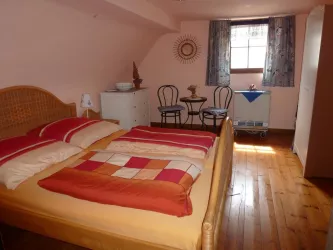 Schlafzimmer 1 (© Rebheisl 05)