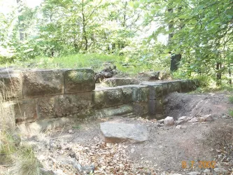 Burg Perlenburg Bann 2 (© VG Landstuhl)