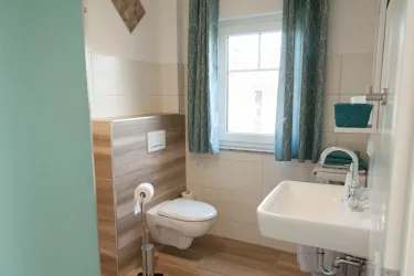 Zusätzliche Du / WC