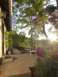 Sonnenuntergang Terrasse vor Hauseingang