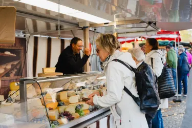 Es gibt eine große Auswahl an lokalen Produkten.
