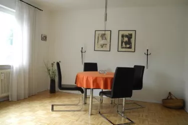 Wohnzimmer-Essecke