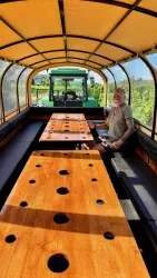 Neuer, beheizbarer Planwagen für 25 Personen