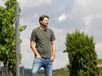 Inhaber des Weinguts Pflüger