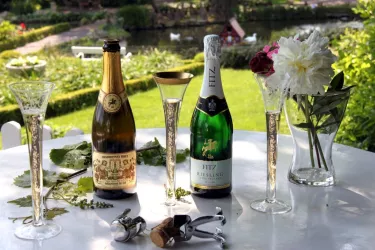 Sekt im Rittergarten