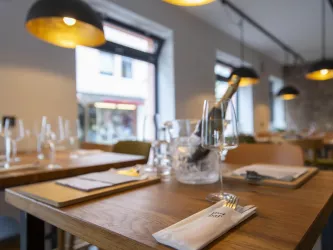 Kostbar Tisch (© Stadt Bad Dürkheim)