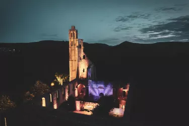 Die Klosterruine bei Nacht