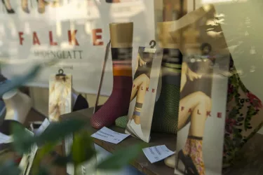 Produktauslage im Schaufenster