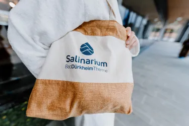 Gewinne tolle Merchandise-Artikel