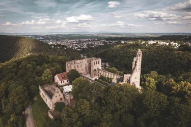 Einzigartige Location: Die Klosterruine Limburg