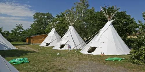 Tipi-Zelte (© Stadt Bad Dürkheim)