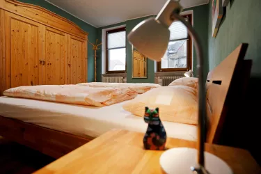 Schlafzimmer im OG (© Stadt Bad Dürkheim)
