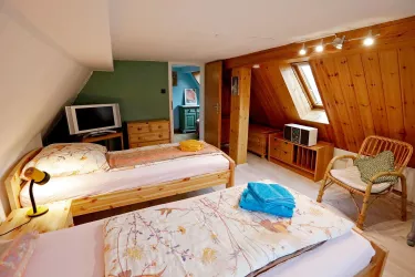 Schlafzimmer im DG (© Stadt Bad Dürkheim)