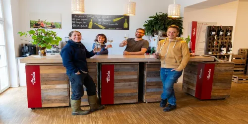 Vinothek Team (© Stadt Bad Dürkheim)