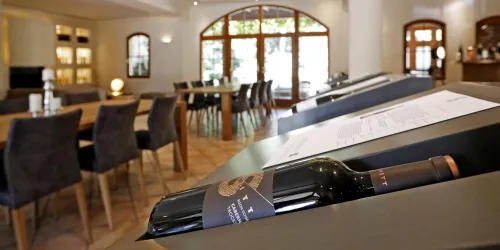 Vinothek Weingut Schmitt