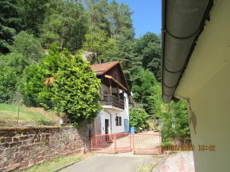 Einfahrt (© Archiv: Ferienhaus am Felsen)