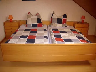 Schlafzimmer 2