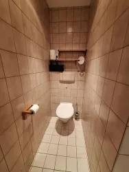 Toilette im Badezimmer