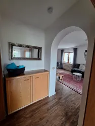 Durchgang zu Schlafzimmer und Badezimmer