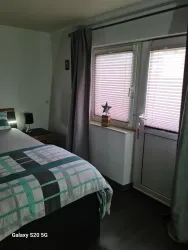 Fenster im Schlafzimmer