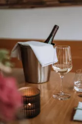 FLOCREATES-00992 (© 'Wein und Gästehaus Zöller, Kirrweiler)