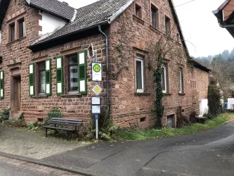 Bobenthal Bushaltestelle (© Adrian Stilgenbauer)