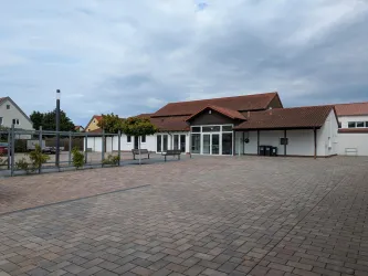 Parkplatz am Dorfgemeinschaftshaus in Siebeldingen