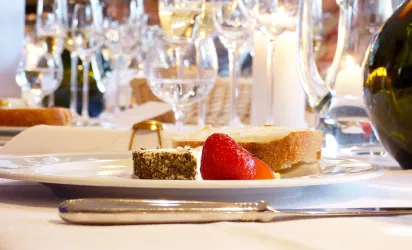 Wein-Kaese-Degustation-bio-Weingut-Wilhelmshof-Sie