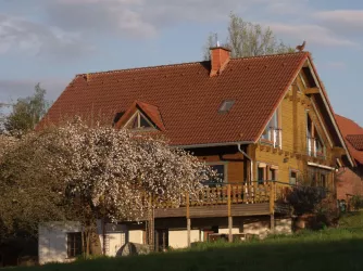 Haus von aussen - (© Klammroth)