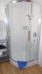 Dusche-Bad