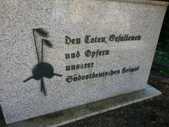 Gedenkstein am Heimatmuseum