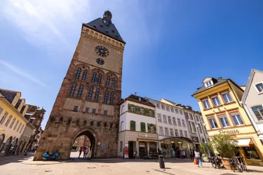 Altpörtel Ostansicht (© Pfalz Touristik e.V., Heimatlichter GmbH)