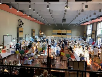 Ausstellung in der Stadthalle Speyer (© Edelsteinmessen Hess GmbH)