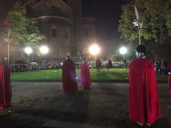 Martinsspiel am Dom (© Günther Fleischmann)