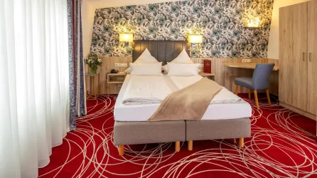 Doppelzimmer Standard (© Jörg Pahlke)