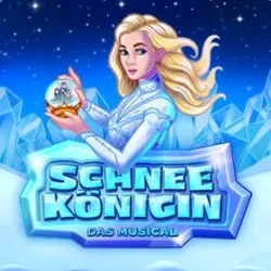 Eine Frau in einem eisigen Outfit hält eine magische Schneekugel. Der Hintergrund zeigt schneebedeckte Berge und den Titel des Musicals "Schnee-Königin".