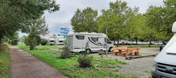 Wohnmobilplatz am Queichtalradweg in  Landau