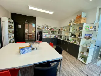 SÜW Shop & Zentrale für Tourismus (1)