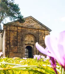 Deutsches Tor im Frühling