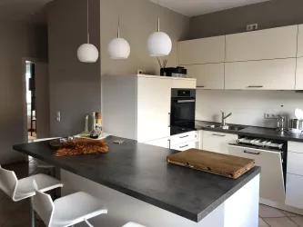 Kücheneinrichtung mit Spülmaschine, Stadtoase